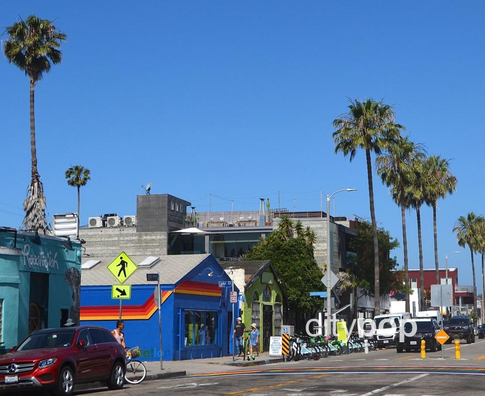 Abbot Kinney: 10 BEST Things to Do