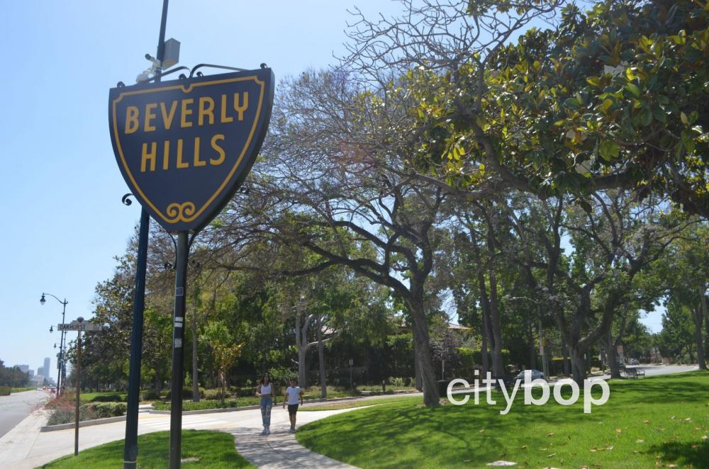 Beverly Hills Sign - directions