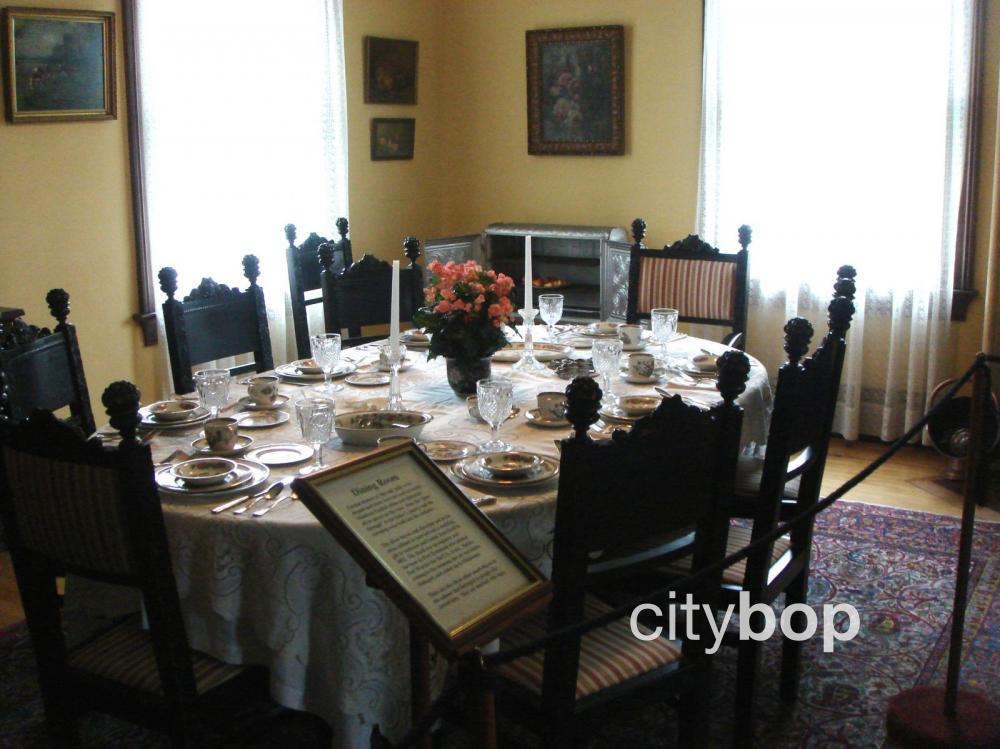 Dining room at Commanding Officers' Quarters Museum