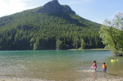 Rattlesnake Ridge and Lake