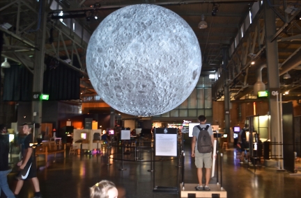 10 BEST Attractions at Exploratorium