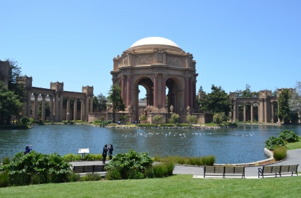 10 BEST Attractions at Palace of Fine Arts